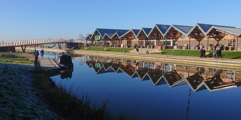 Wichelstowe-Canal-basin-by-Richard-Salt